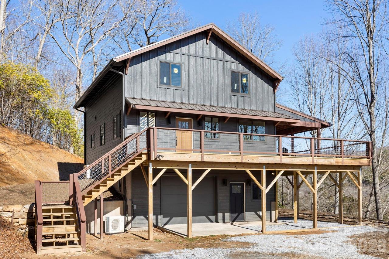 114 Phivo Dr., Balsam Grove, NC 28708