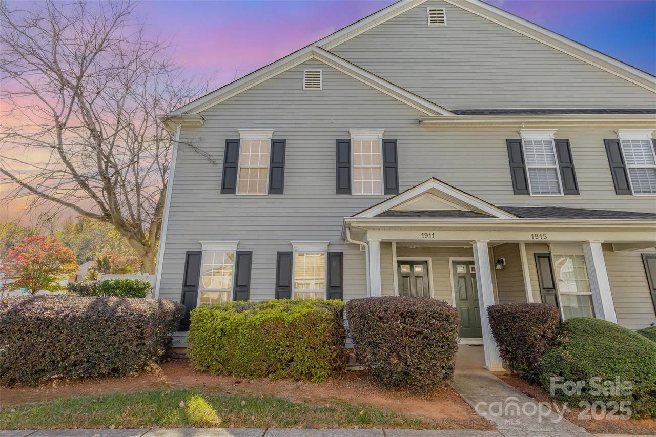 1911 Flushing Ct., Charlotte, NC 28215