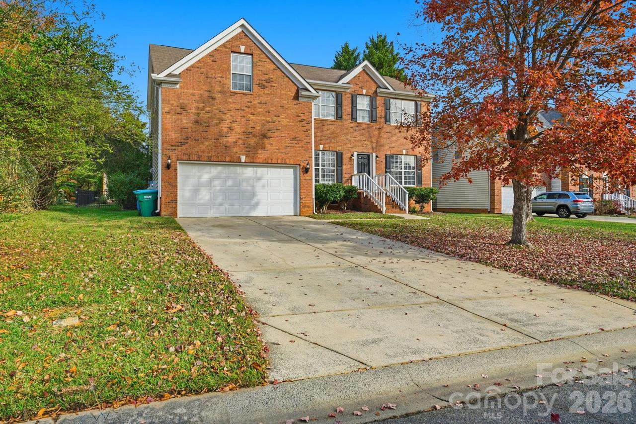 11023 Sycamore Club Dr., Charlotte, NC 28227
