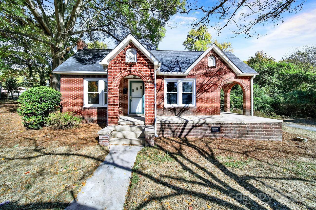 803 Packard Ave., Kannapolis, NC 28083