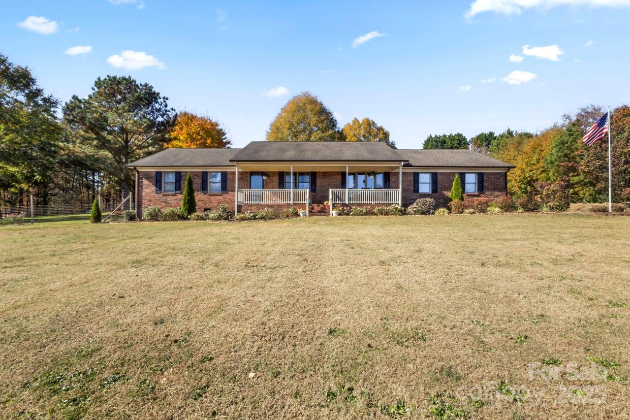 3399 Mason Spring Dr., Lincolnton, NC 28092