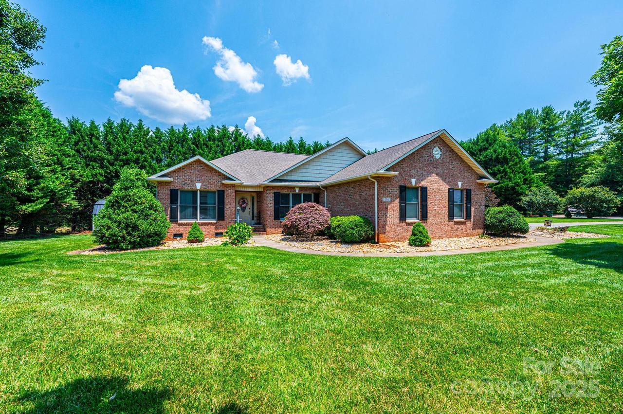1784 New Star Dr., Newton, NC 28658