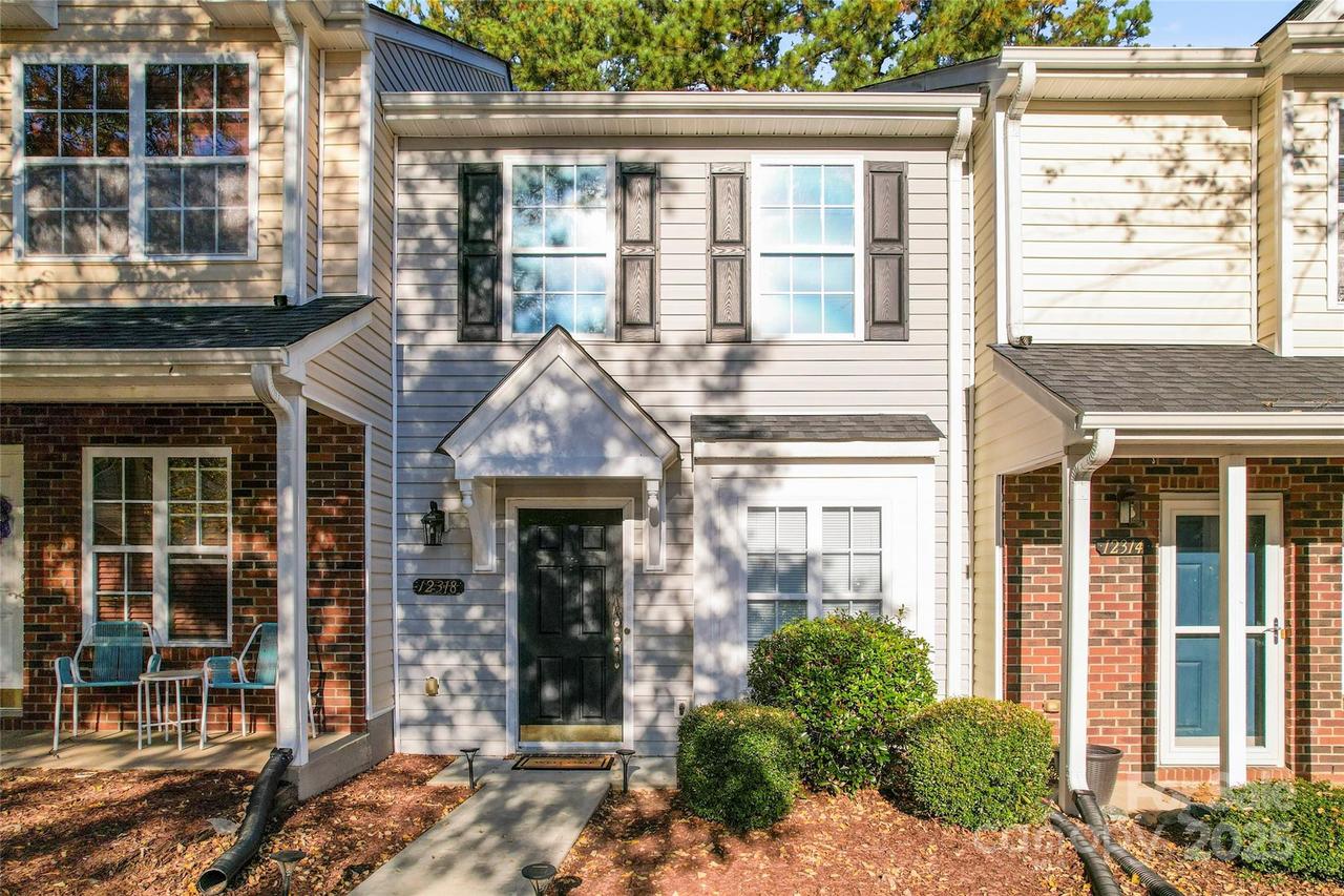 12318 Hennigan Place Ln., Charlotte, NC 28214