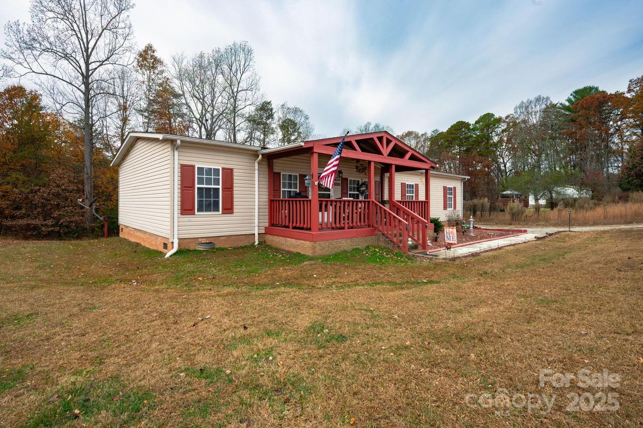 5951 Great Divide, Claremont, NC 28610