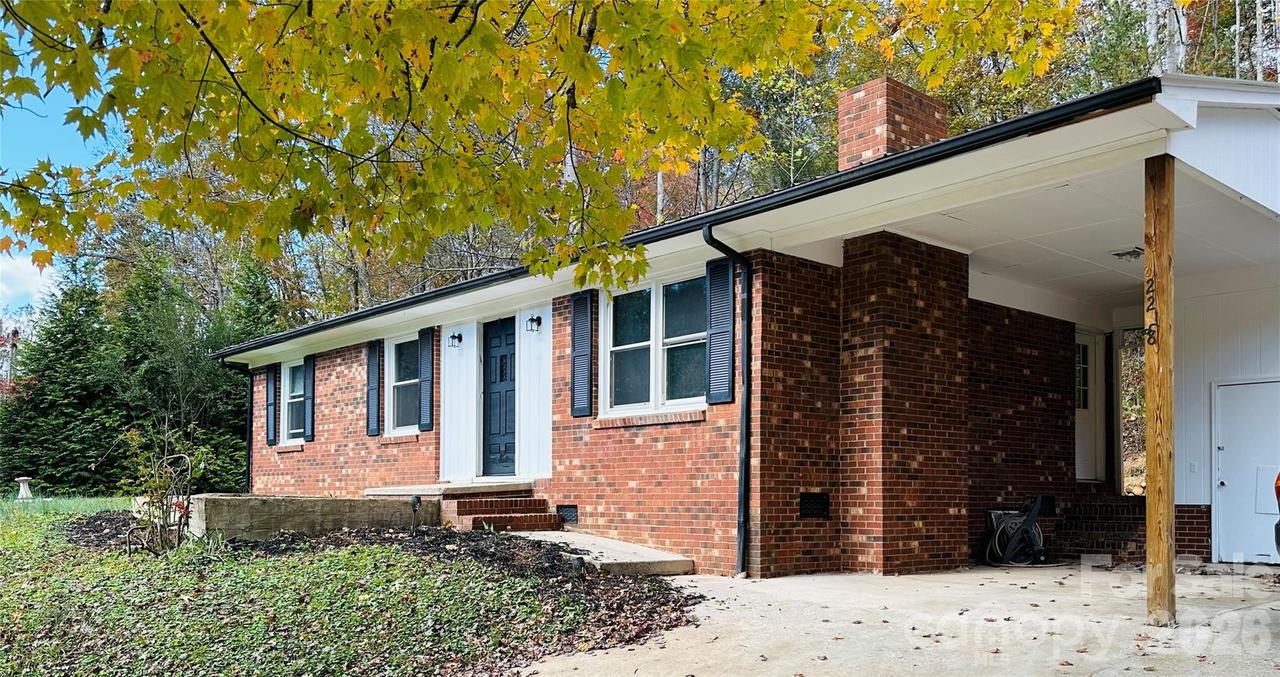 2238 Flatwood Rd., Lenoir, NC 28645