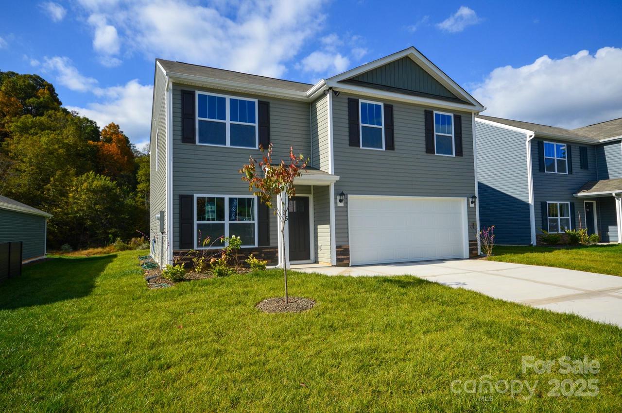 155 Creekwalk Ln., Waynesville, NC 28785