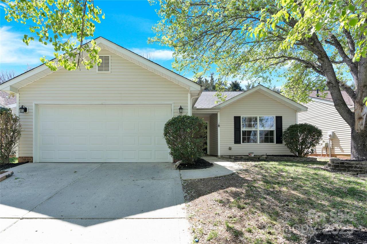 9320 Tibble Creek Way, Charlotte, NC 28227