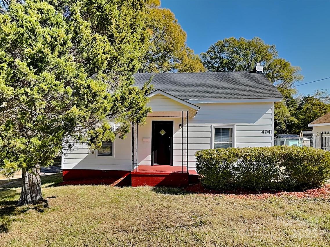 404 E Mills Ave., Mooresville, NC 28115