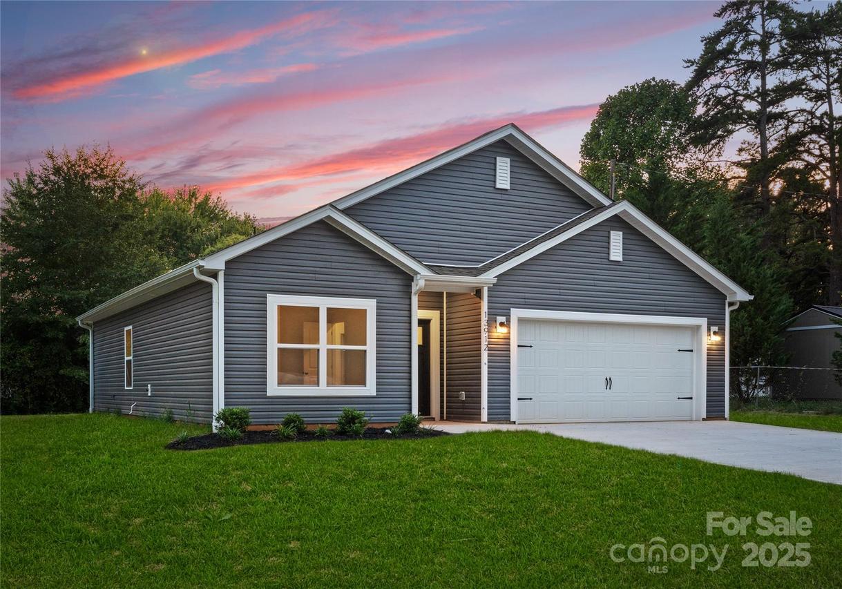 2940 21st Street Ln., Hickory, NC 28601