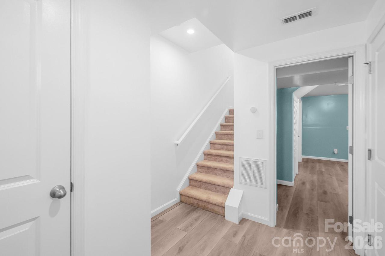 2715 Sydney Overlook Ln., Charlotte, NC 28269