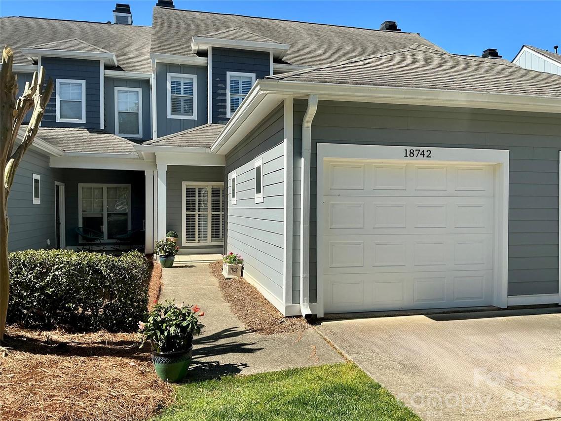 18742 Silver Quay Dr., Cornelius, NC 28031
