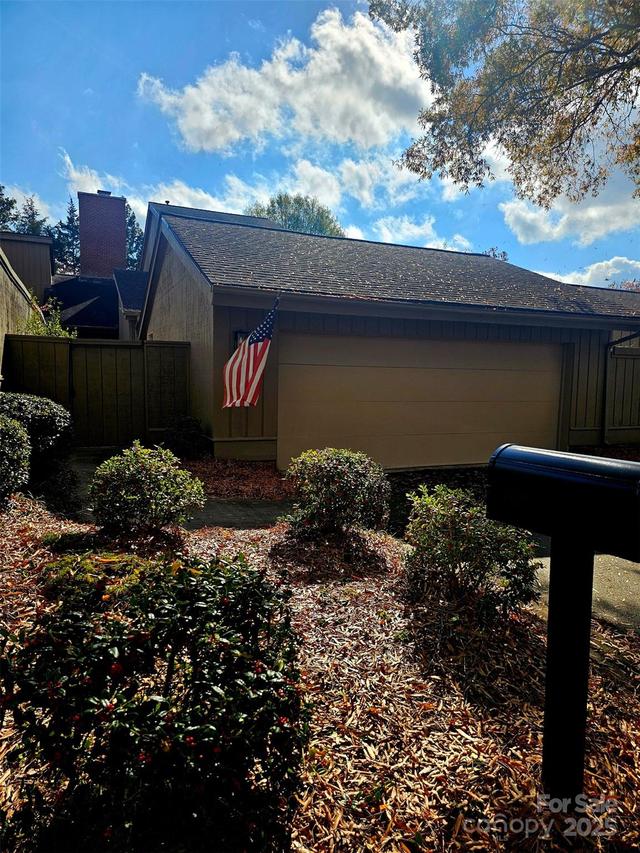 5136 Dunes Ct., Charlotte, NC 28226