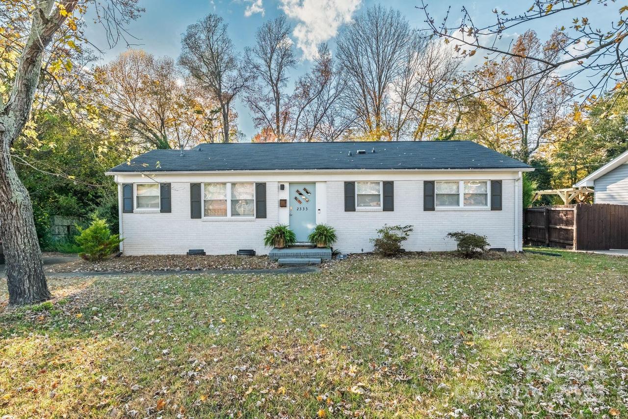 2333 Birchcrest Dr., Charlotte, NC 28205