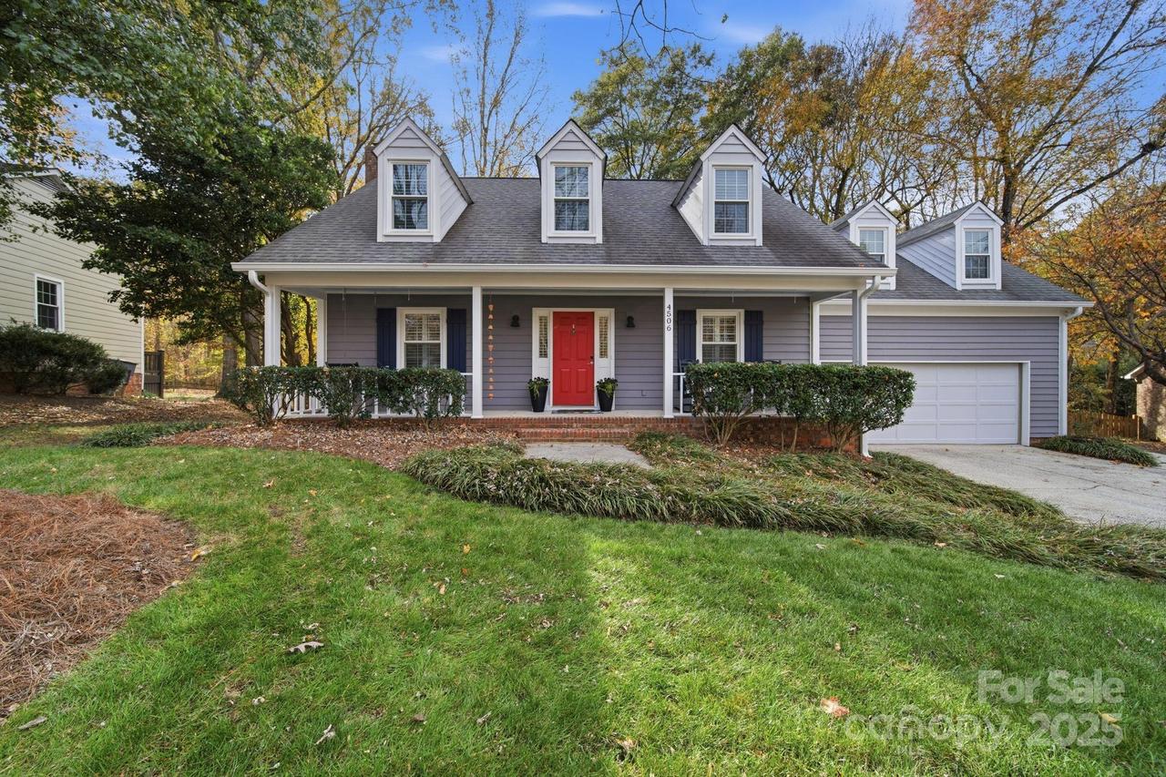 4506 Meadowridge Dr., Charlotte, NC 28226