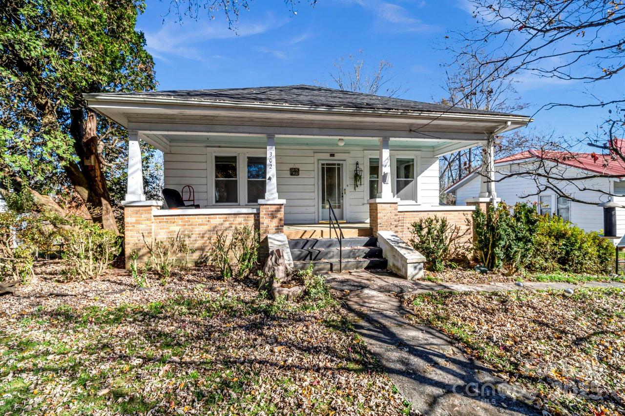 302 S Whitted St., Hendersonville, NC 28739