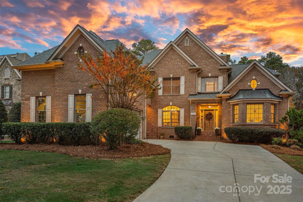 1110 Anniston Pl., Wesley Chapel, NC 28079