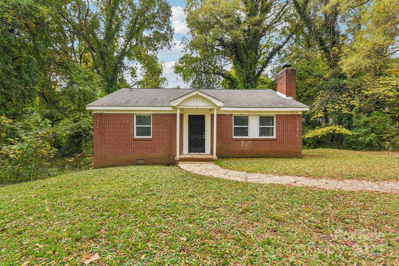 2996 Shady Ln., Charlotte, NC 28208