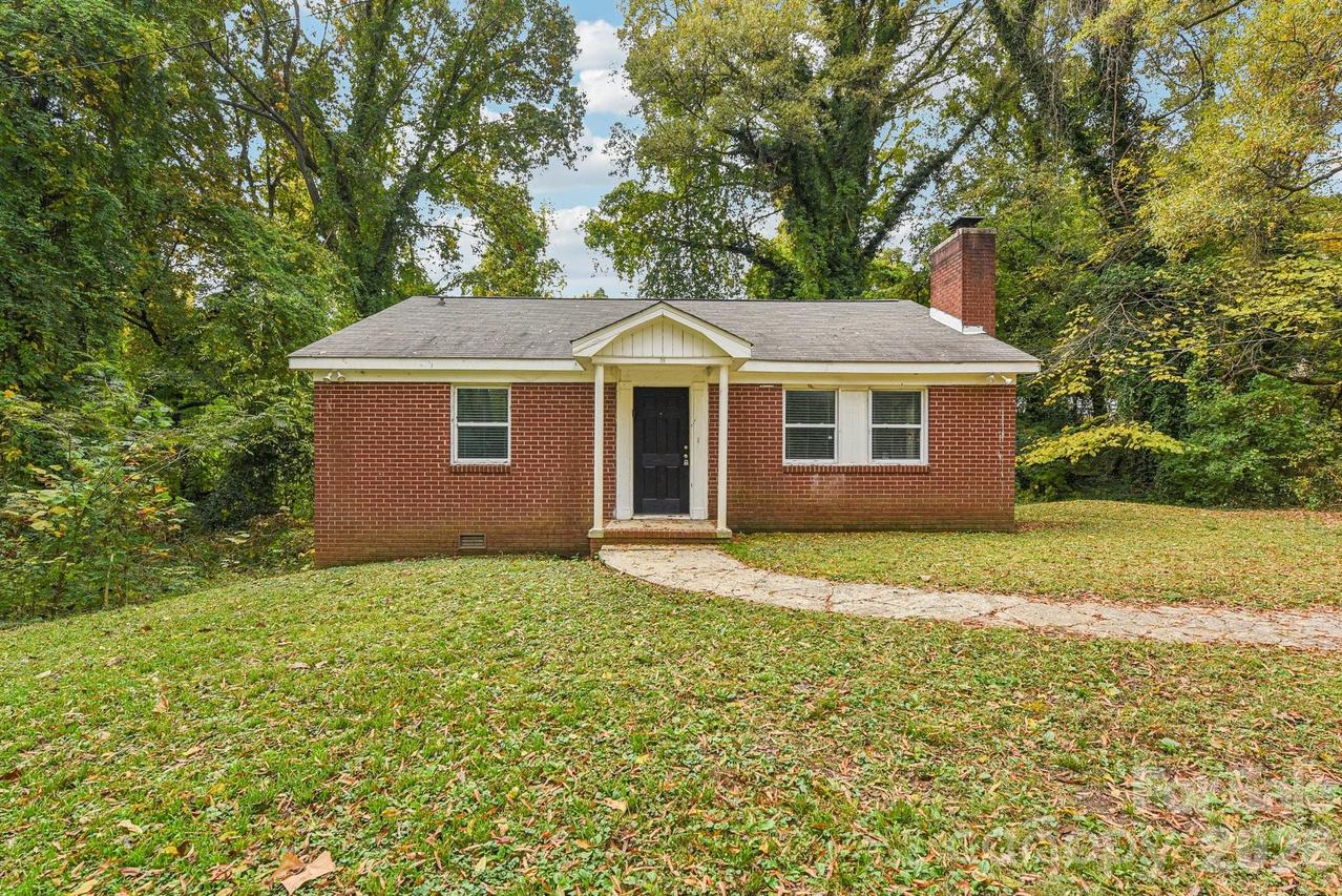 2996 Shady Ln., Charlotte, NC 28208