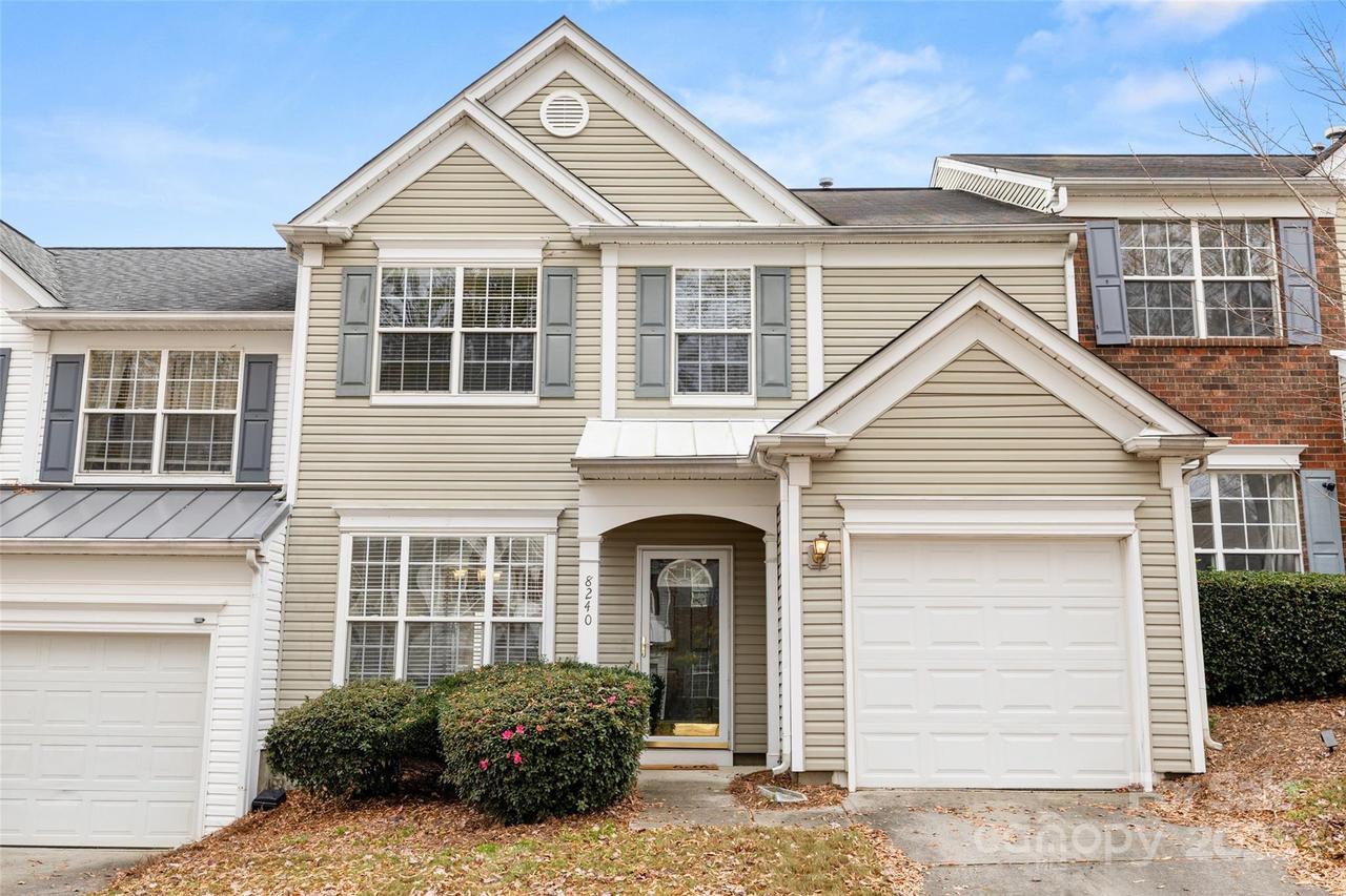 8240 Gossomer Bay Dr., Charlotte, NC 28270