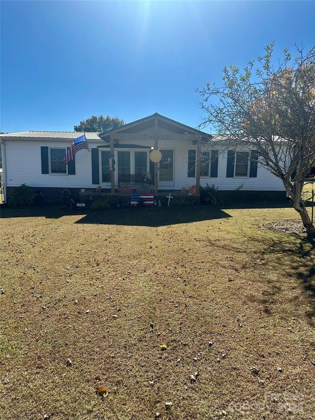 4148 Puetts Chapel Rd., Dallas, NC 28034