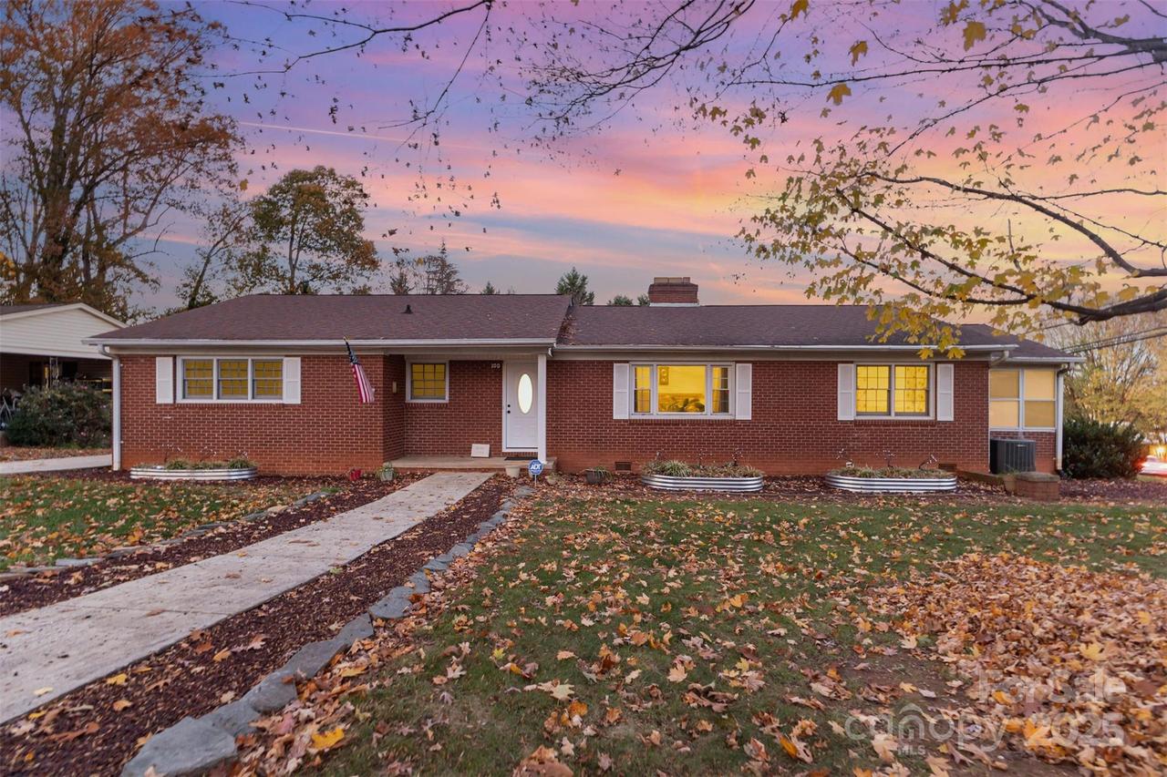 100 Ruby Ln., Gastonia, NC 28054