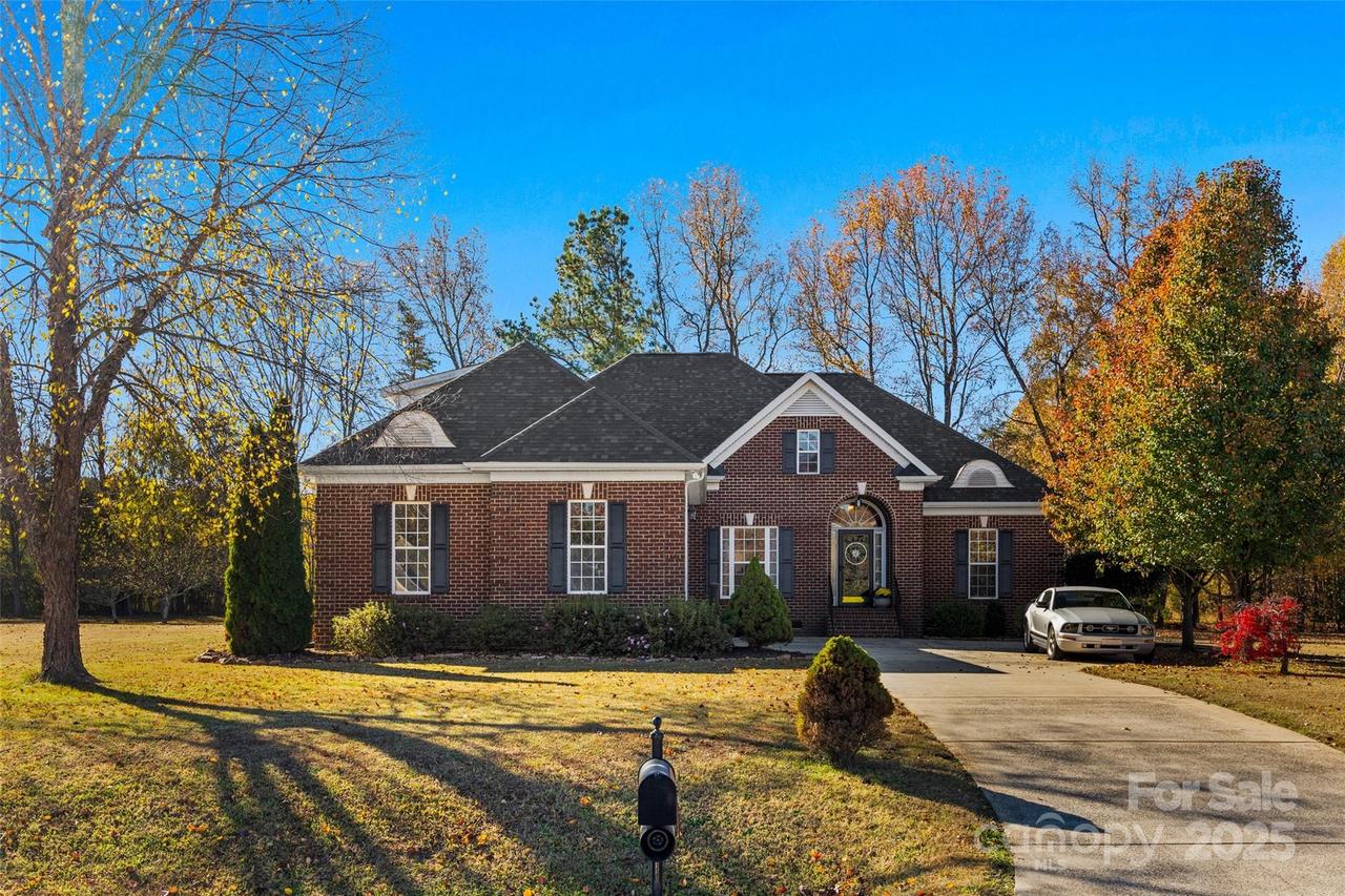 5916 Newell Dr., Monroe, NC 28112