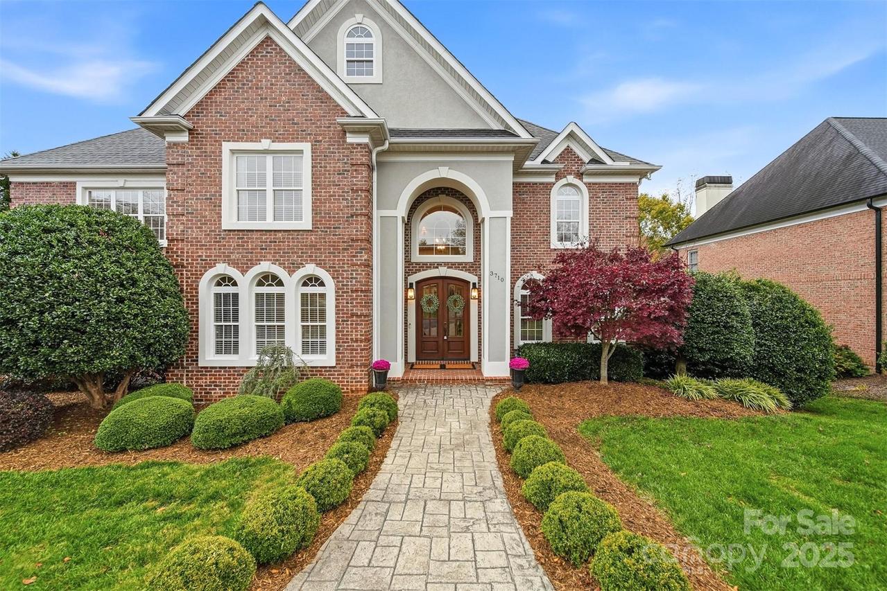 3710 8th Street Pl., Hickory, NC 28601