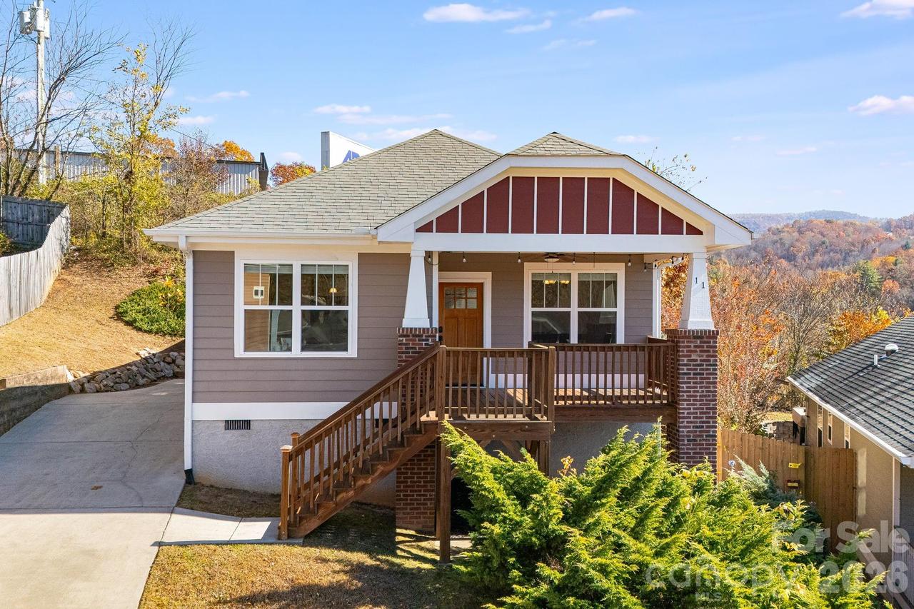 11 Byrdcliffe Ln., Asheville, NC 28805