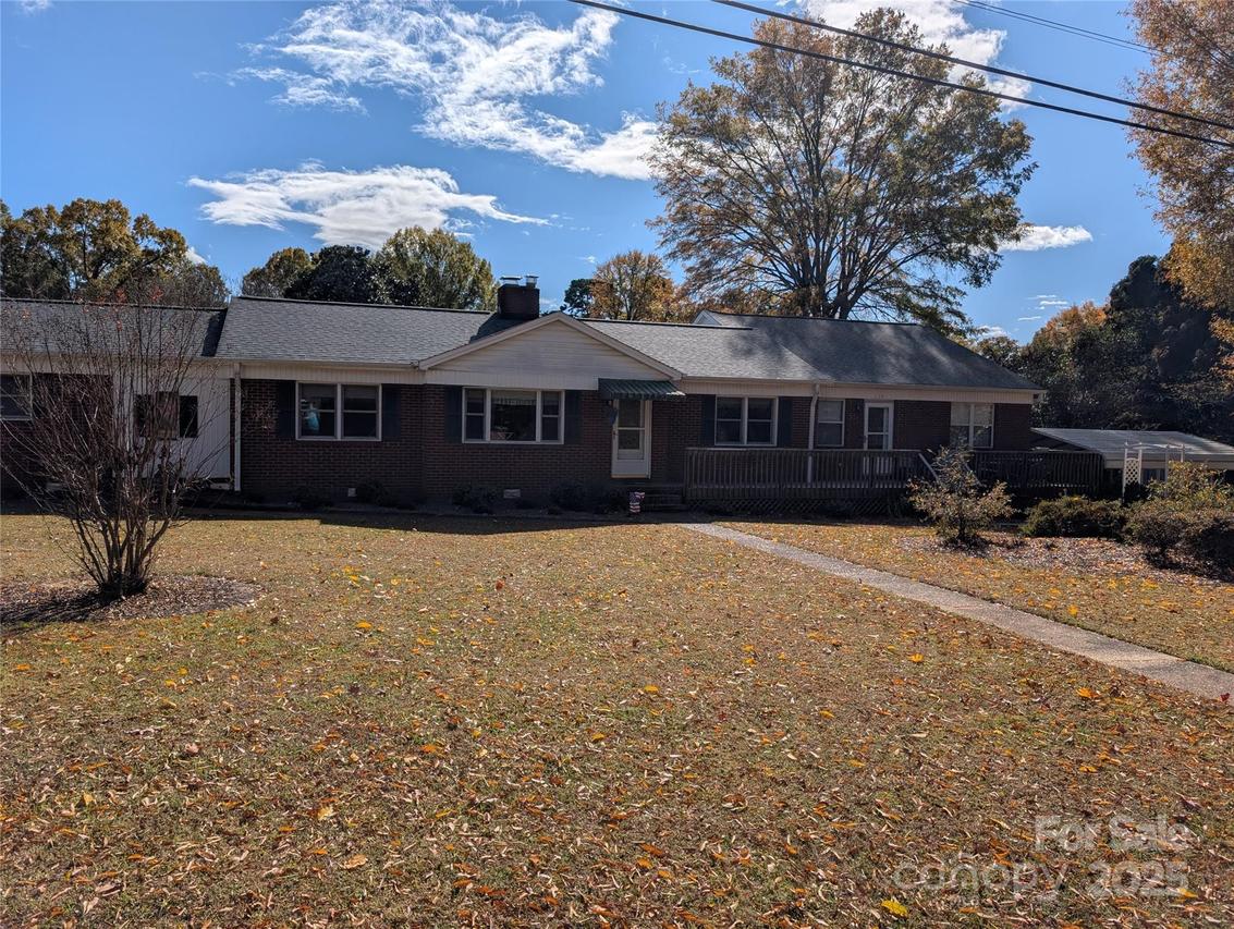 130 Mcclure Dr., Charlotte, NC 28216