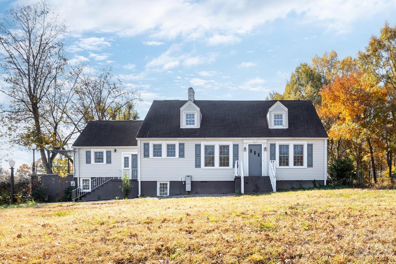 1402 Brantley Rd., Kannapolis, NC 28083