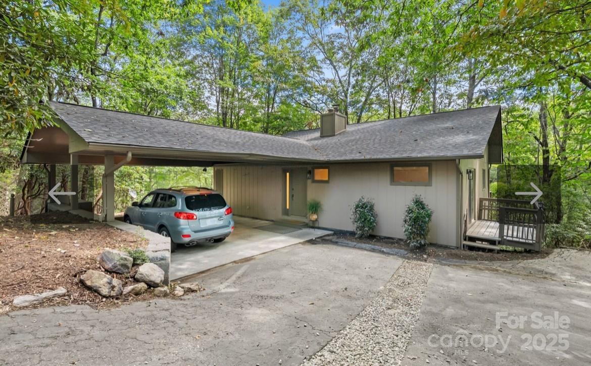 107 Amakola Ct., Brevard, NC 28712