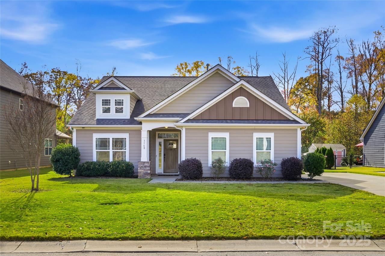 3168 Delaware Dr., Denver, NC 28037