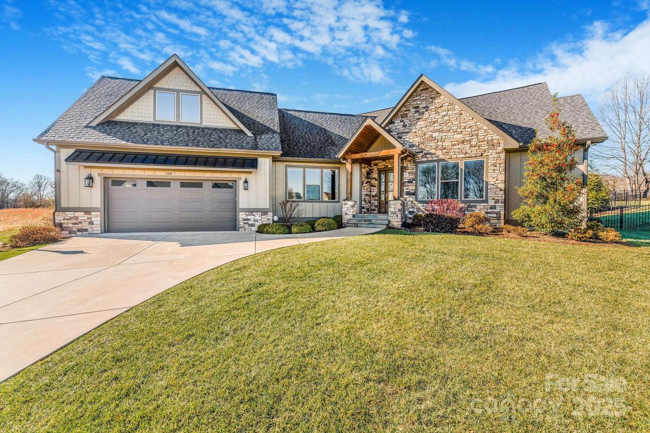 120 Milana Dr., Mills River, NC 28759