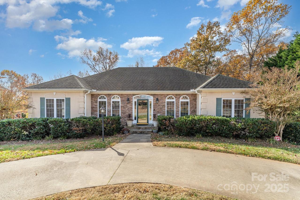 4476 Lochurst Dr. #25, Pfafftown, NC 27040