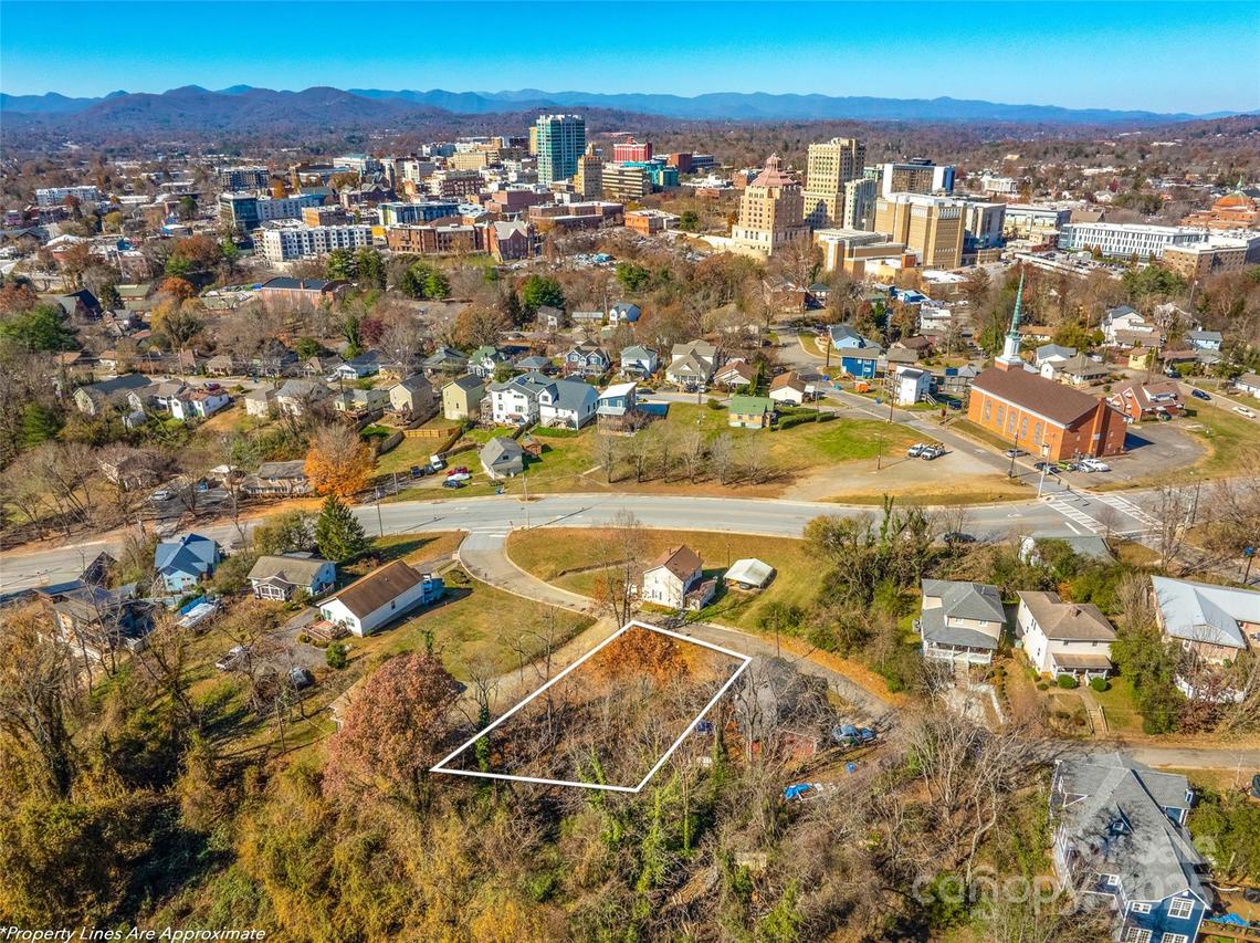 225 S Beaumont St., Asheville, NC 28801