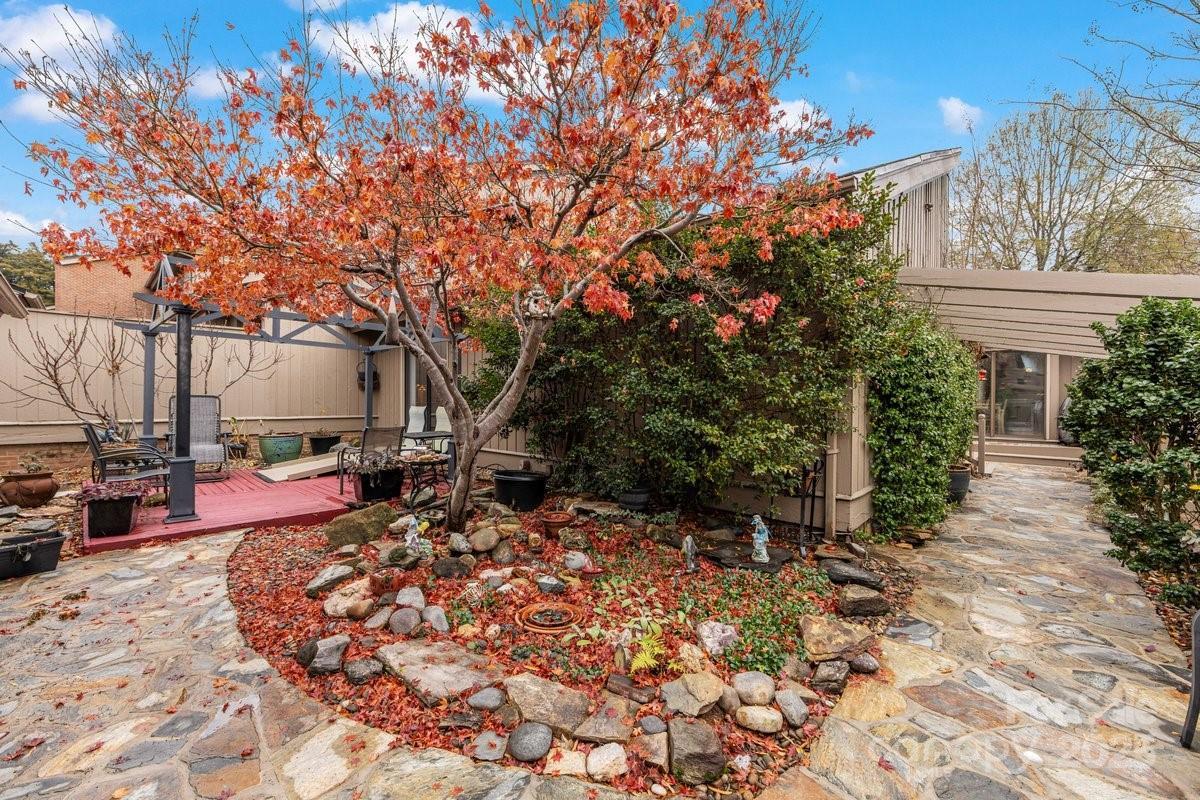 5134 Dunes Ct., Charlotte, NC 28226