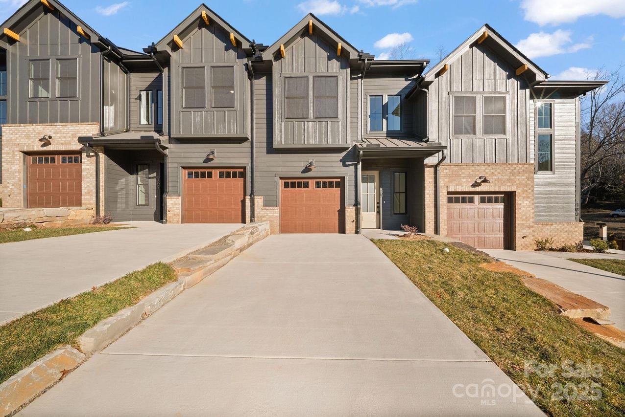 105 Collin Pl. #2, Asheville, NC 28804