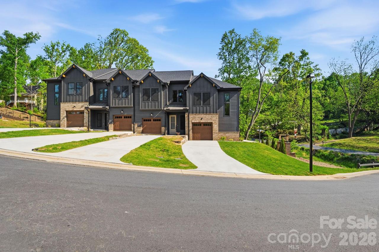 105 Collin Pl. #2, Asheville, NC 28804