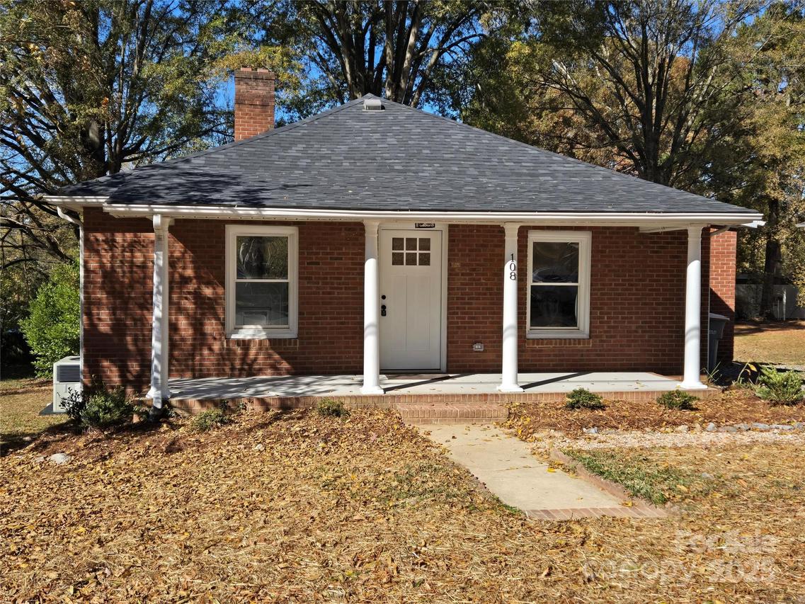 108 Hemlock Ave., Kannapolis, NC 28081