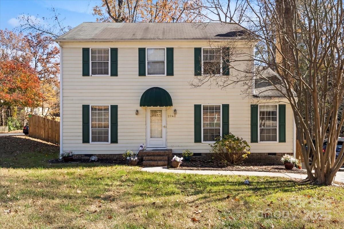 2042 Killarney Pl., Charlotte, NC 28262