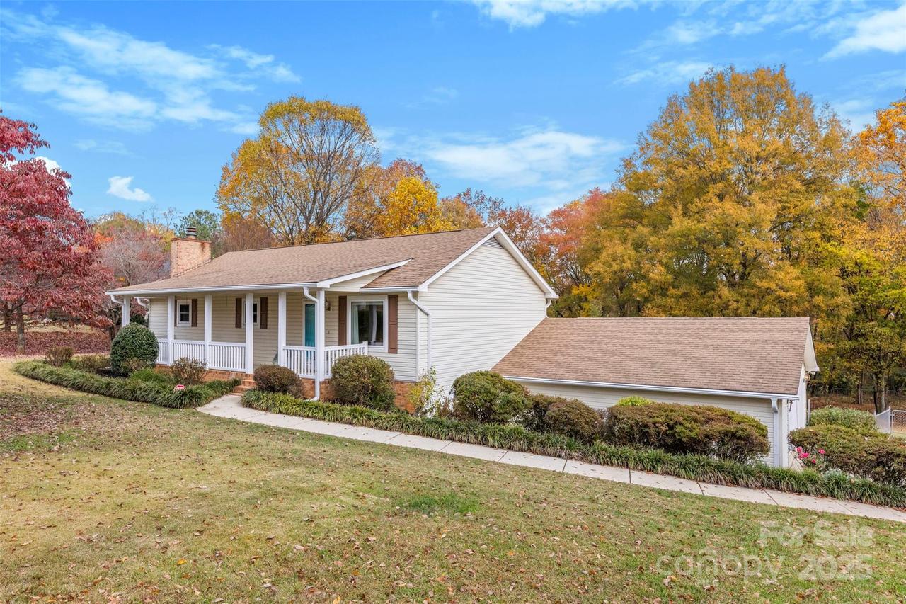 147 Sundown Rd., Mooresville, NC 28117