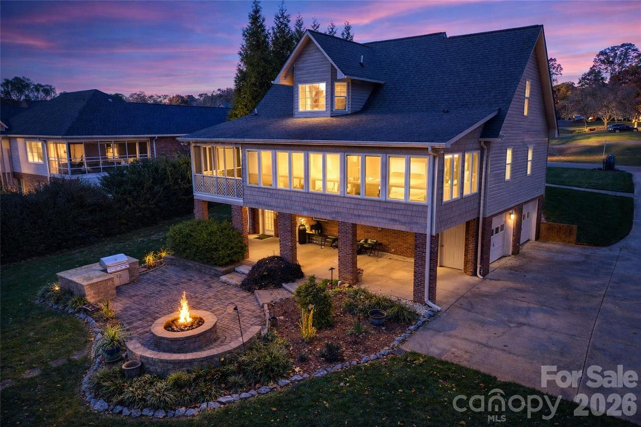 1002 4th St., Conover, NC 28613