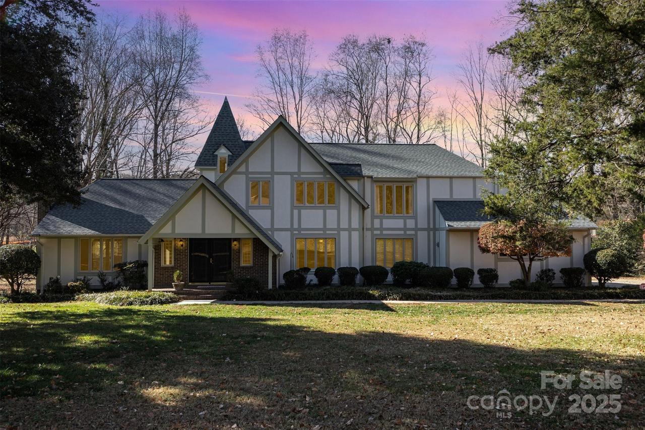 1716 Arbor Way Dr., Shelby, NC 28150