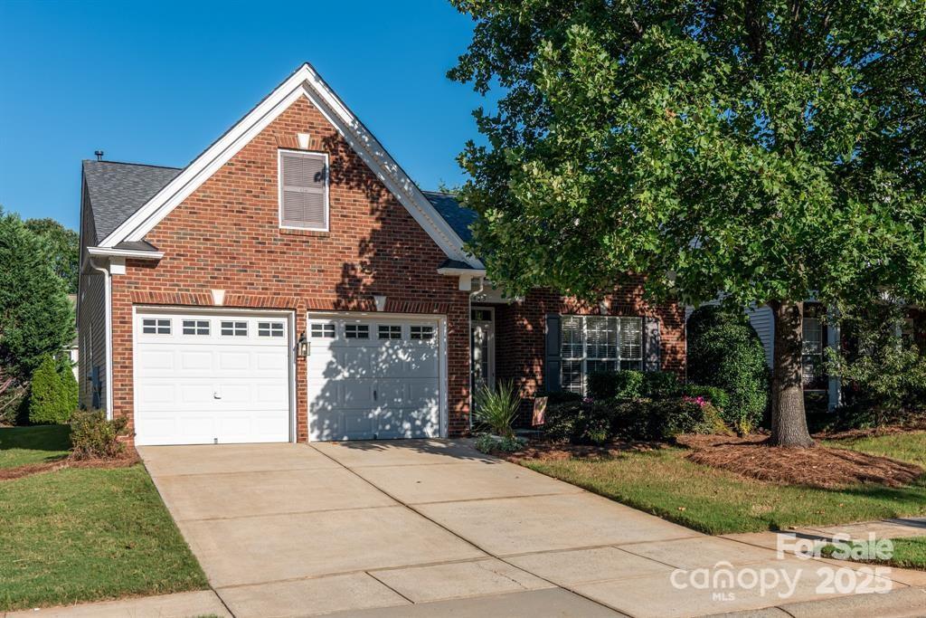 6423 Ridgeview Commons Dr., Charlotte, NC 28269