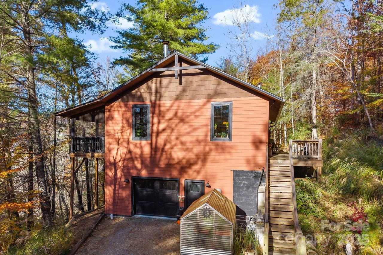 123 Holly Hill Farm Rd., Mars Hill, NC 28754