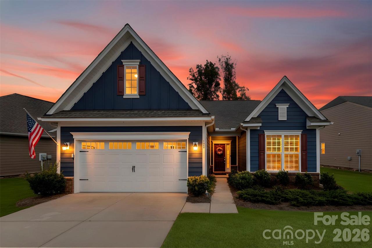 129 Picasso Tr., Mount Holly, NC 28120