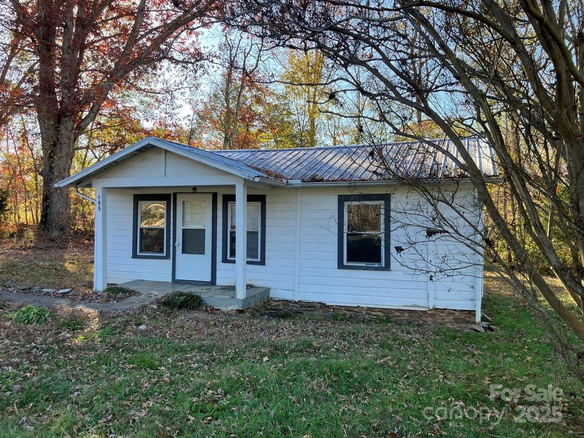 1668 Oakland Rd., Forest City, NC 28043