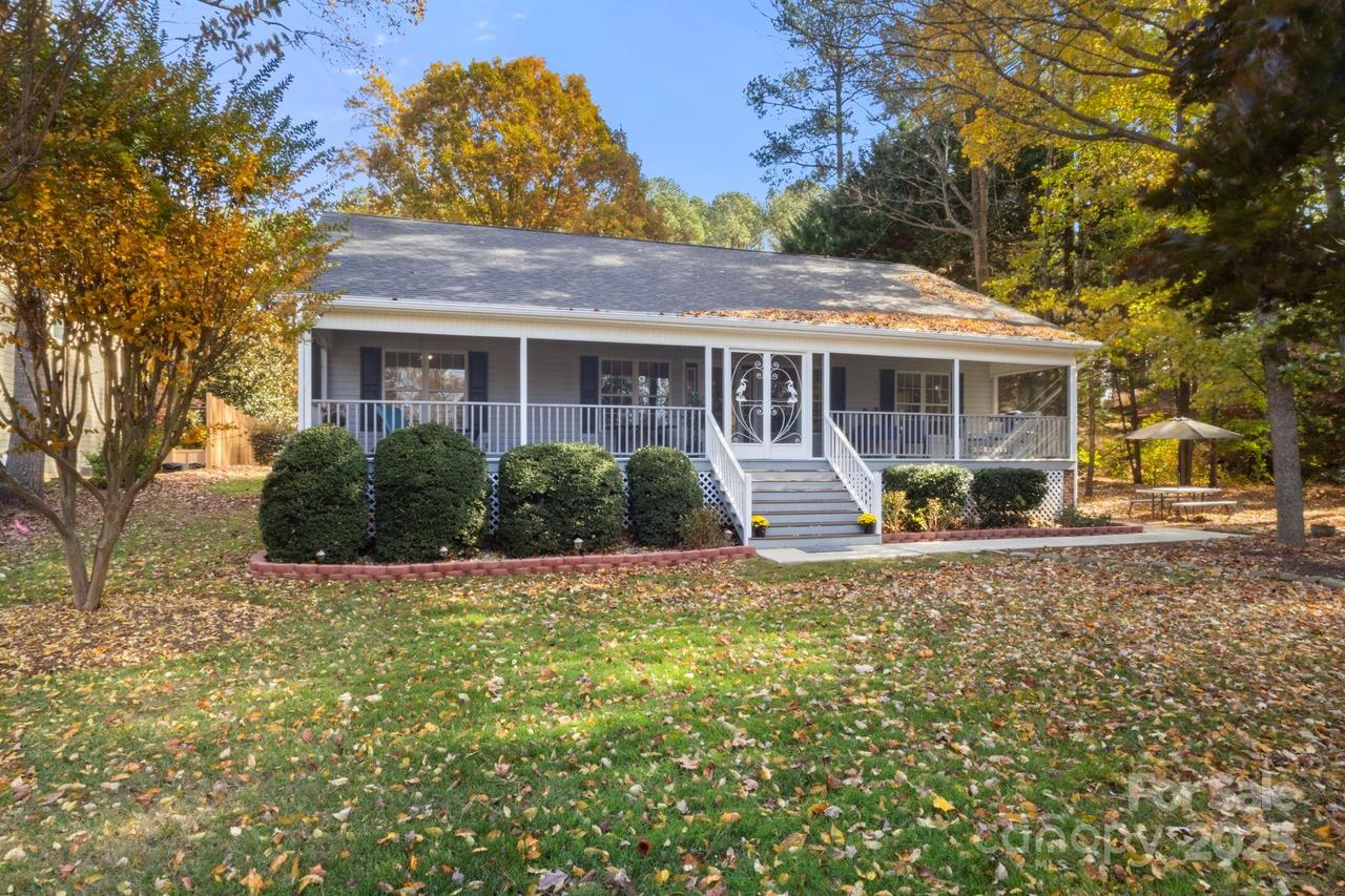 4901 Burton Ln., Denver, NC 28037