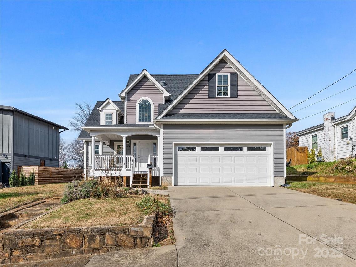 14 Hildebrand St., Asheville, NC 28801