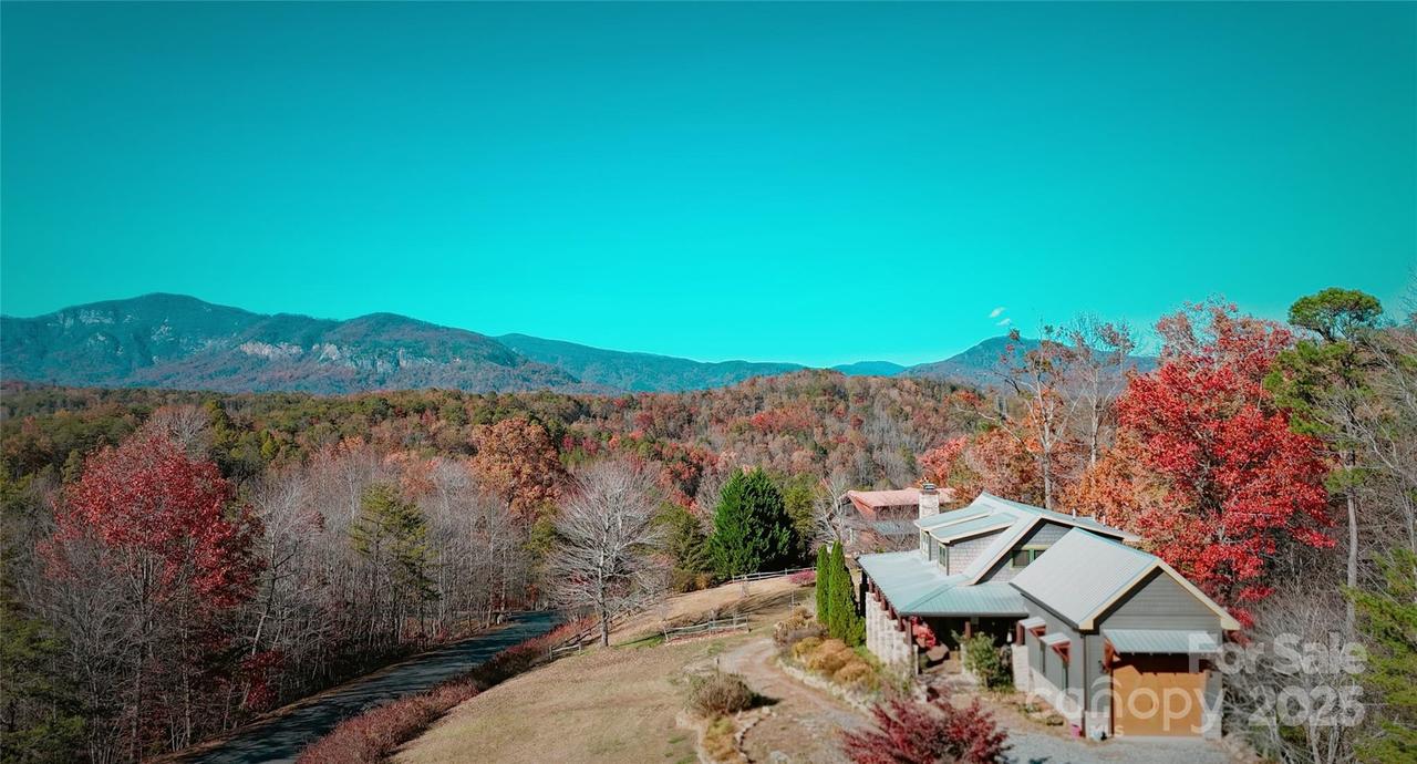 301 Peaks Dr., Lake Lure, NC 28746